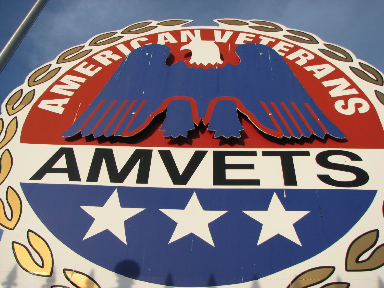 A M Vets logo